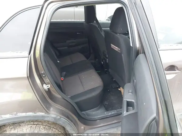 JA4AR3AU0JZ028014 2018 MITSUBISHI OUTLANDER - Image 8