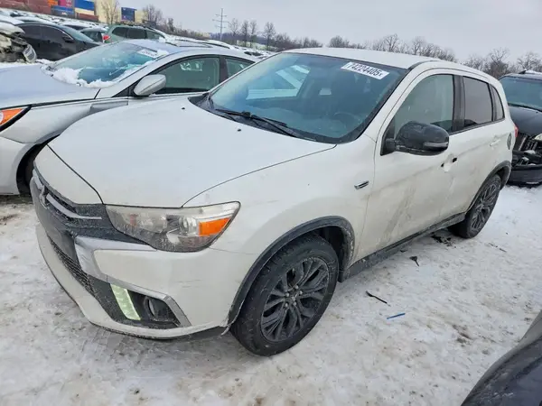 JA4AR3AU0JZ028904 2018 MITSUBISHI OUTLANDER - Image 1