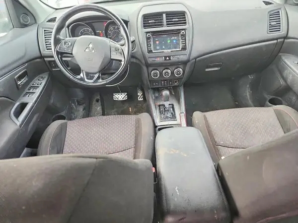 JA4AR3AU0JZ028904 2018 MITSUBISHI OUTLANDER - Image 8