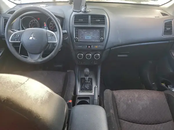 JA4AR3AU0KU003869 2019 MITSUBISHI OUTLANDER - Image 8