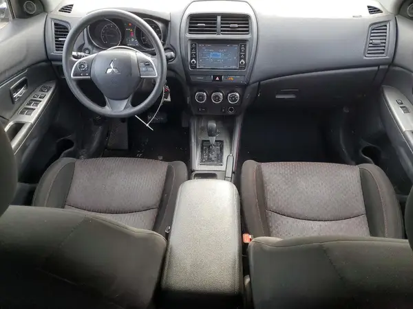 JA4AR3AU0KU004374 2019 MITSUBISHI OUTLANDER - Image 8