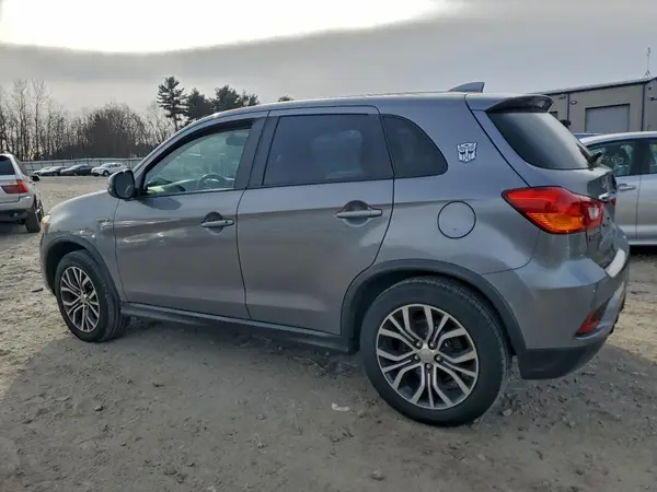 JA4AR3AU0KU026598 2019 MITSUBISHI OUTLANDER - Image 2