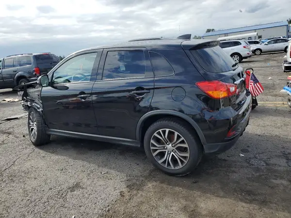 JA4AR3AU0KU026780 2019 MITSUBISHI OUTLANDER - Image 2