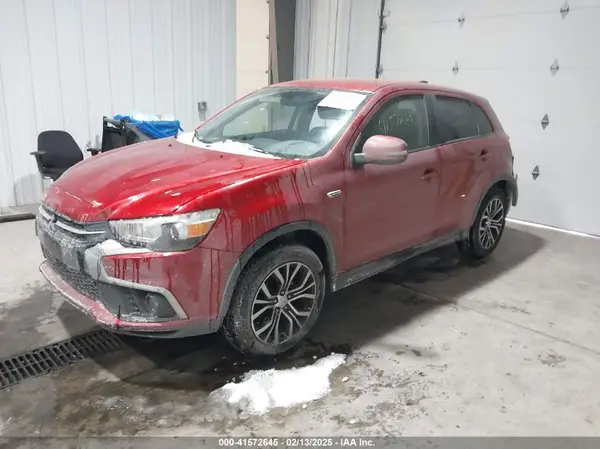 JA4AR3AU0KU028836 2019 MITSUBISHI OUTLANDER - Image 2