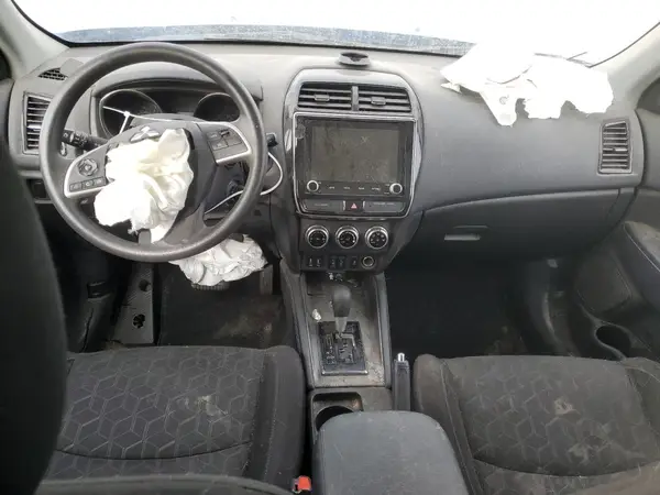 JA4AR3AU0LU004442 2020 MITSUBISHI OUTLANDER - Image 8