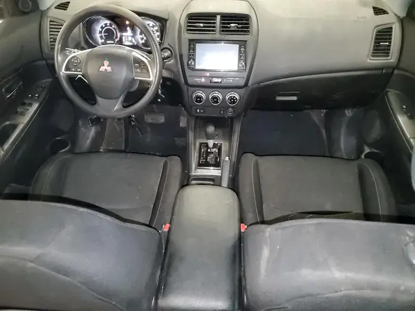 JA4AR3AU0LU011164 2020 MITSUBISHI OUTLANDER - Image 8