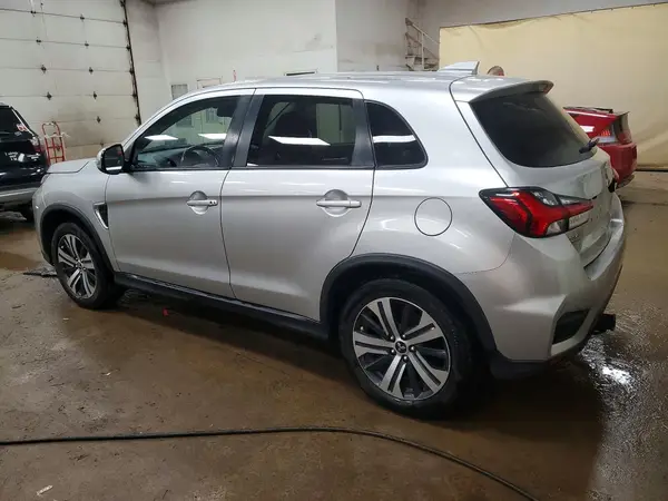 JA4AR3AU0LU019166 2020 MITSUBISHI OUTLANDER - Image 2
