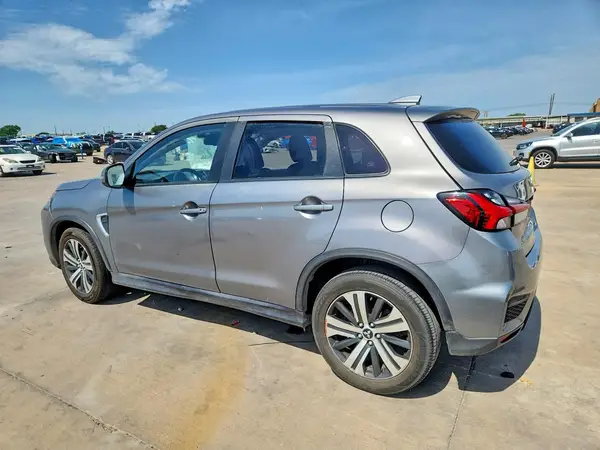 JA4AR3AU0LU024027 2020 MITSUBISHI OUTLANDER - Image 2