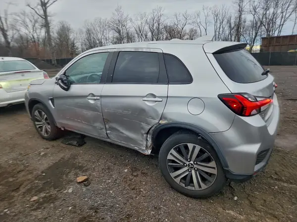 JA4AR3AU0LU028739 2020 MITSUBISHI OUTLANDER - Image 2