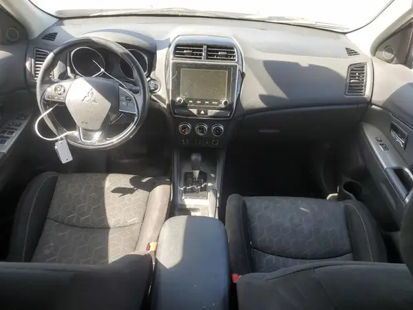 JA4AR3AU0LU030068 2020 MITSUBISHI OUTLANDER - Image 8