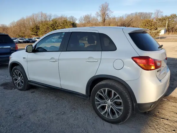 JA4AR3AU1GZ043582 2016 MITSUBISHI OUTLANDER - Image 2