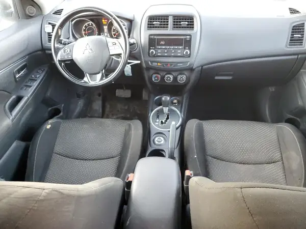 JA4AR3AU1GZ043582 2016 MITSUBISHI OUTLANDER - Image 8