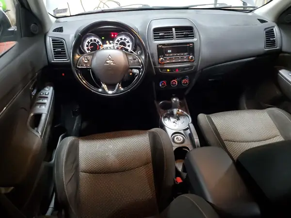 JA4AR3AU1GZ045395 2016 MITSUBISHI OUTLANDER - Image 8