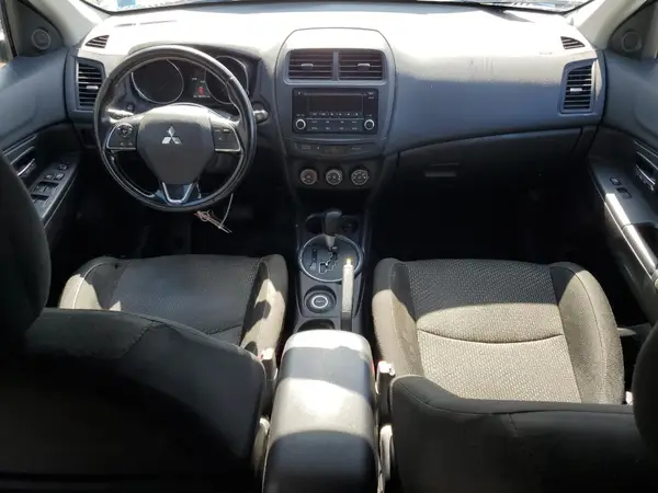 JA4AR3AU1GZ050905 2016 MITSUBISHI OUTLANDER - Image 8