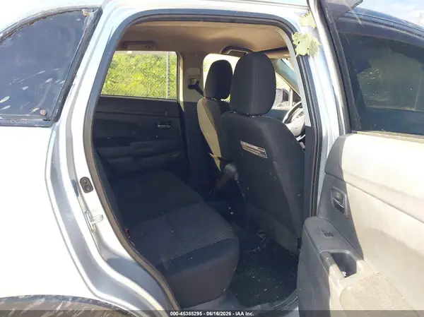 JA4AR3AU1GZ054324 2016 MITSUBISHI OUTLANDER - Image 8