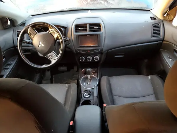JA4AR3AU1HZ007859 2017 MITSUBISHI OUTLANDER - Image 8