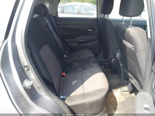 JA4AR3AU1HZ008168 2017 MITSUBISHI OUTLANDER - Image 8