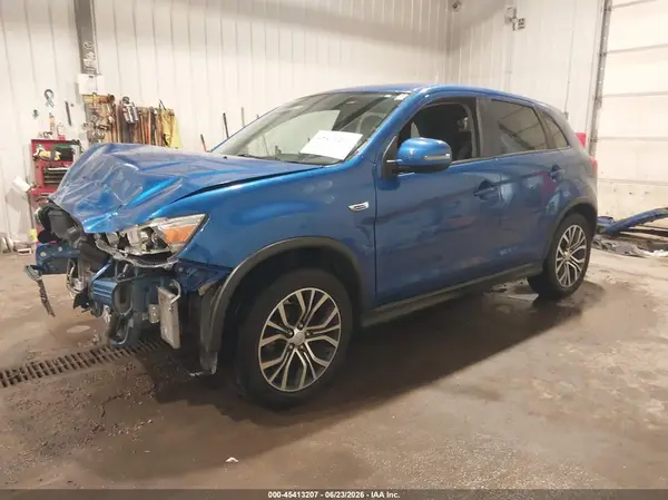 JA4AR3AU1HZ019204 2017 MITSUBISHI OUTLANDER - Image 2