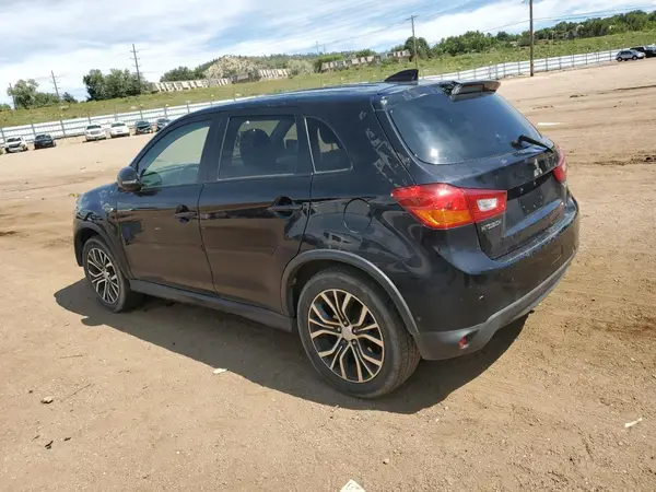 JA4AR3AU1HZ025004 2017 MITSUBISHI OUTLANDER - Image 2