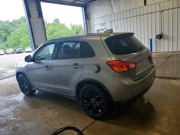 JA4AR3AU1HZ038948 2017 MITSUBISHI OUTLANDER - Image 2
