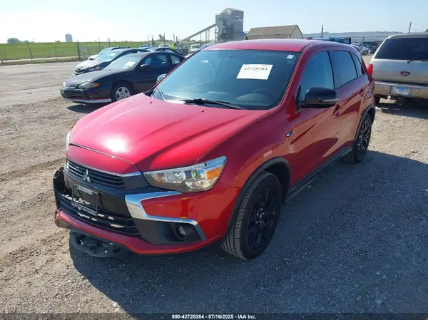 JA4AR3AU1HZ050758 2017 MITSUBISHI OUTLANDER - Image 2