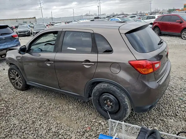 JA4AR3AU1HZ060657 2017 MITSUBISHI OUTLANDER - Image 2