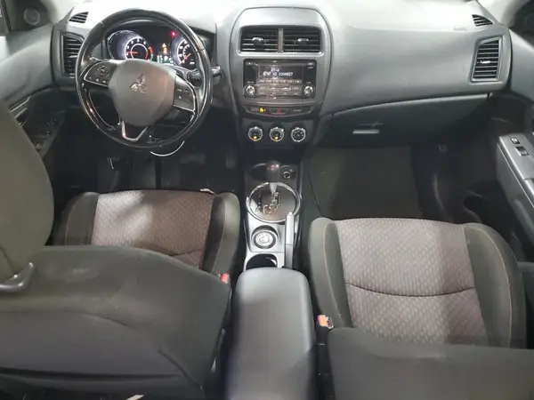 JA4AR3AU1HZ063638 2017 MITSUBISHI OUTLANDER - Image 8