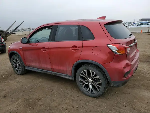 JA4AR3AU1JU000574 2018 MITSUBISHI OUTLANDER - Image 2