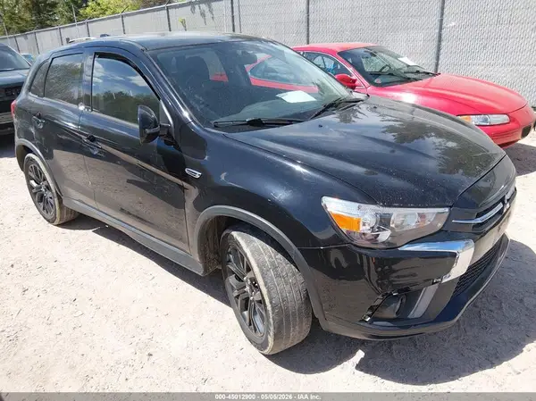 JA4AR3AU1JU007914 2018 MITSUBISHI OUTLANDER - Image 1