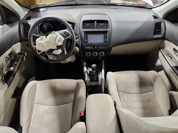 JA4AR3AU1JU011901 2018 MITSUBISHI OUTLANDER - Image 8