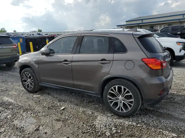 JA4AR3AU1JU023093 2018 MITSUBISHI OUTLANDER - Image 2