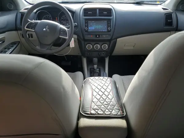 JA4AR3AU1JU023093 2018 MITSUBISHI OUTLANDER - Image 8