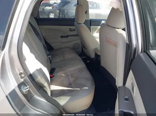 JA4AR3AU1JU023157 2018 MITSUBISHI OUTLANDER - Image 8