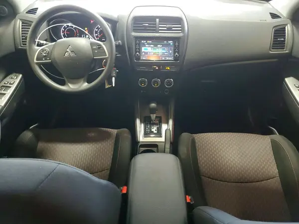 JA4AR3AU1JZ004952 2018 MITSUBISHI OUTLANDER - Image 8