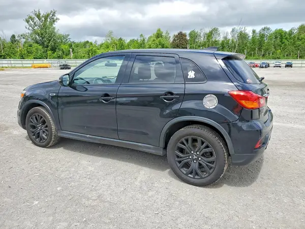 JA4AR3AU1JZ025266 2018 MITSUBISHI OUTLANDER - Image 2