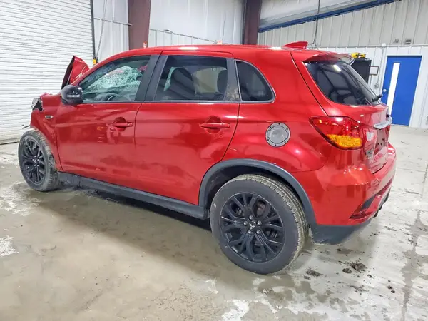 JA4AR3AU1JZ025302 2018 MITSUBISHI OUTLANDER - Image 2