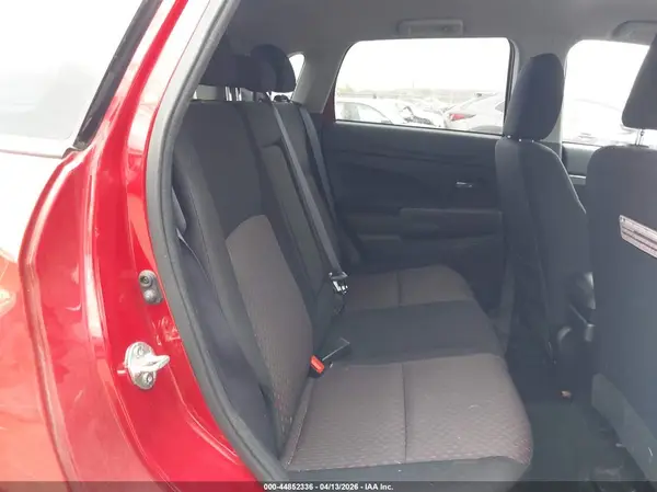 JA4AR3AU1JZ028040 2018 MITSUBISHI OUTLANDER - Image 8