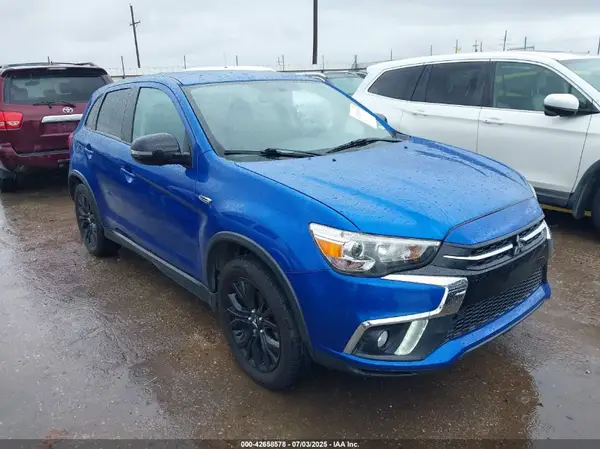 JA4AR3AU1JZ028958 2018 MITSUBISHI OUTLANDER - Image 1