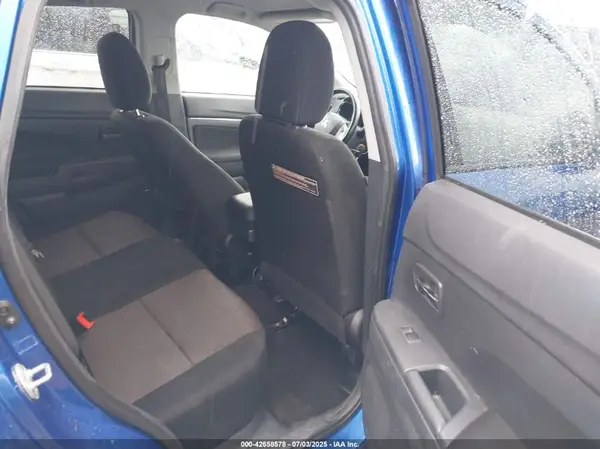 JA4AR3AU1JZ028958 2018 MITSUBISHI OUTLANDER - Image 8