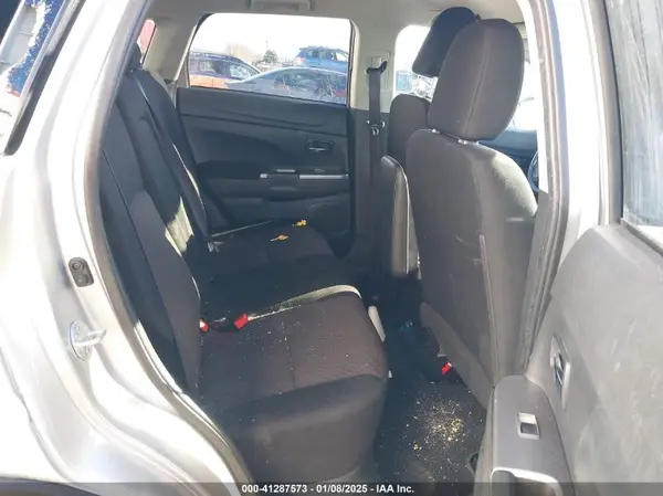 JA4AR3AU1KU007560 2019 MITSUBISHI OUTLANDER - Image 8