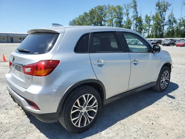 JA4AR3AU1KU008045 2019 MITSUBISHI OUTLANDER - Image 2