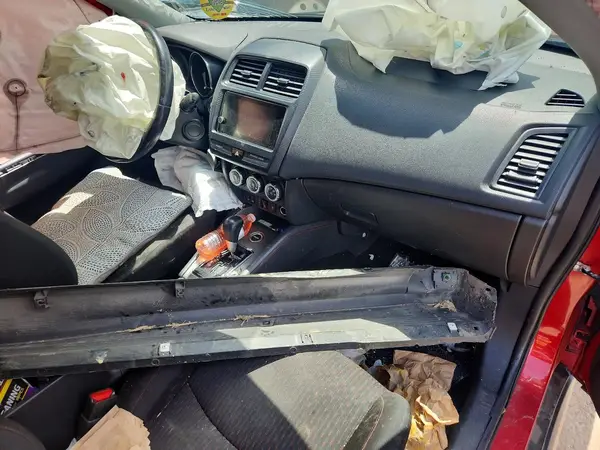 JA4AR3AU1KU011852 2019 MITSUBISHI OUTLANDER - Image 8