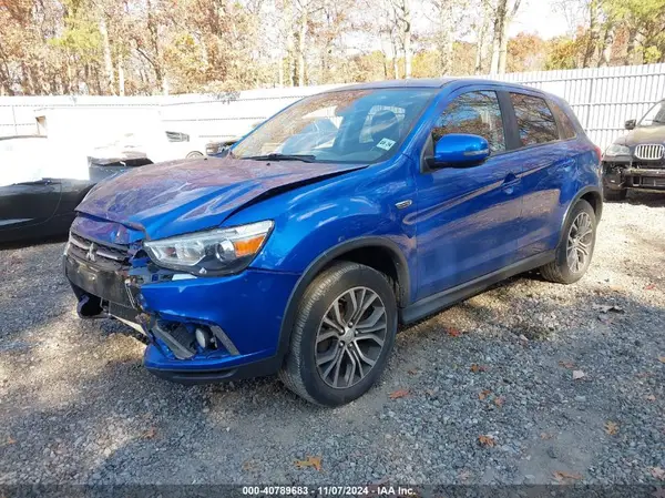 JA4AR3AU1KU014704 2019 MITSUBISHI OUTLANDER - Image 2