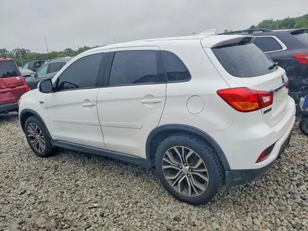 JA4AR3AU1KU016551 2019 MITSUBISHI OUTLANDER - Image 2