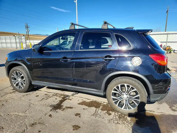 JA4AR3AU1KU020874 2019 MITSUBISHI OUTLANDER - Image 2