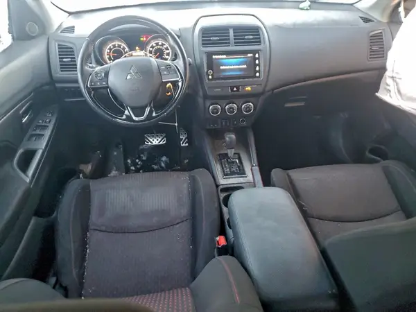 JA4AR3AU1KU035259 2019 MITSUBISHI OUTLANDER - Image 8