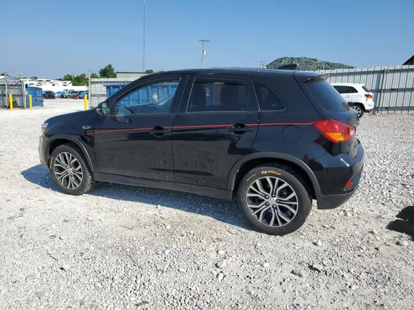 JA4AR3AU1KU035455 2019 MITSUBISHI OUTLANDER - Image 2