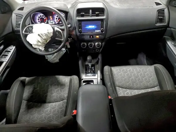 JA4AR3AU1LU001663 2020 MITSUBISHI OUTLANDER - Image 8