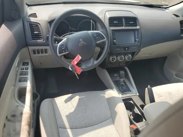 JA4AR3AU1LU002215 2020 MITSUBISHI OUTLANDER - Image 8
