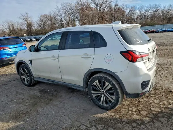 JA4AR3AU1LU010394 2020 MITSUBISHI OUTLANDER - Image 2